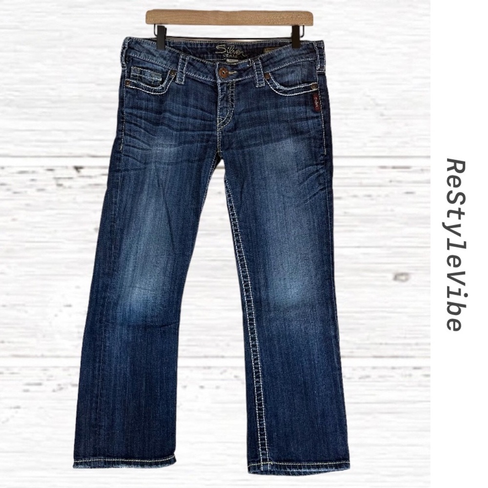 SILVER JEANS Women’s Size 31 Denim Santorini Style Cropped Low Rise Fit Stretch